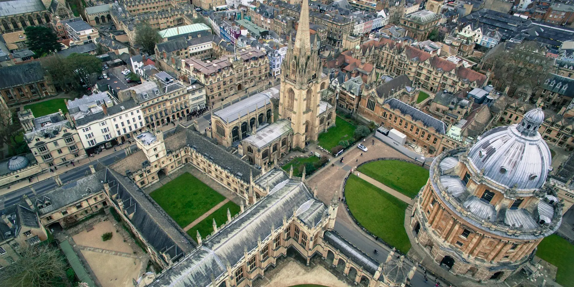 Aerial view of historic university buildings in Oxford