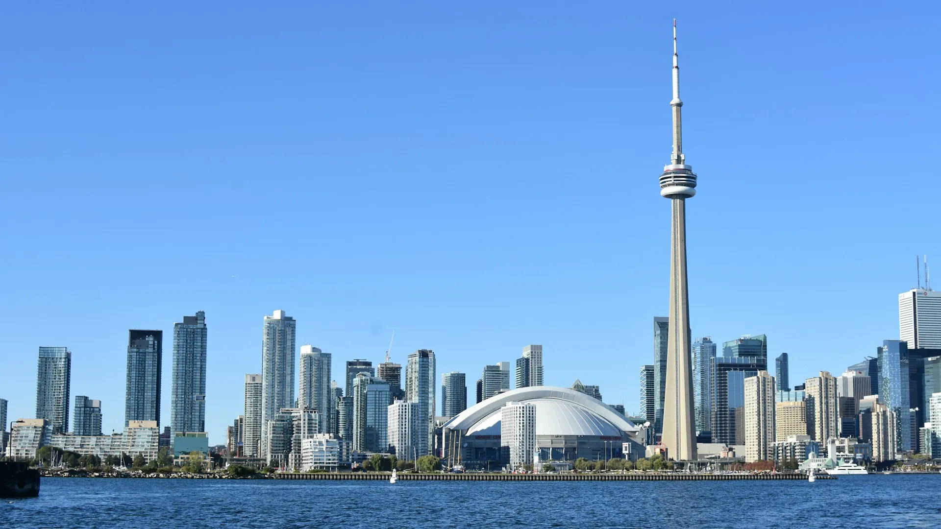 Toronto skyline and CN Tower